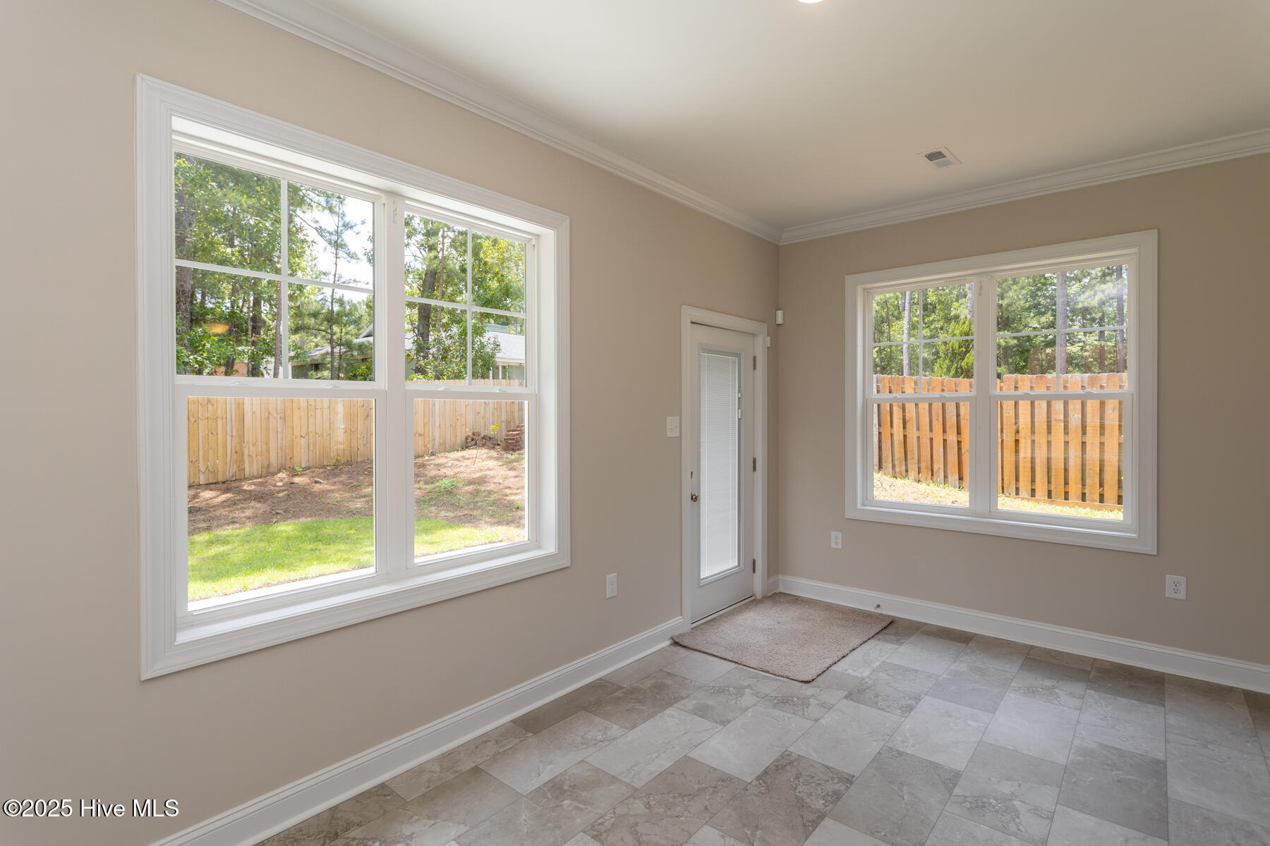 450 Spring Lake Drive Pinehurst, NC 28374 - Photo 11 of 30 Carolina room2