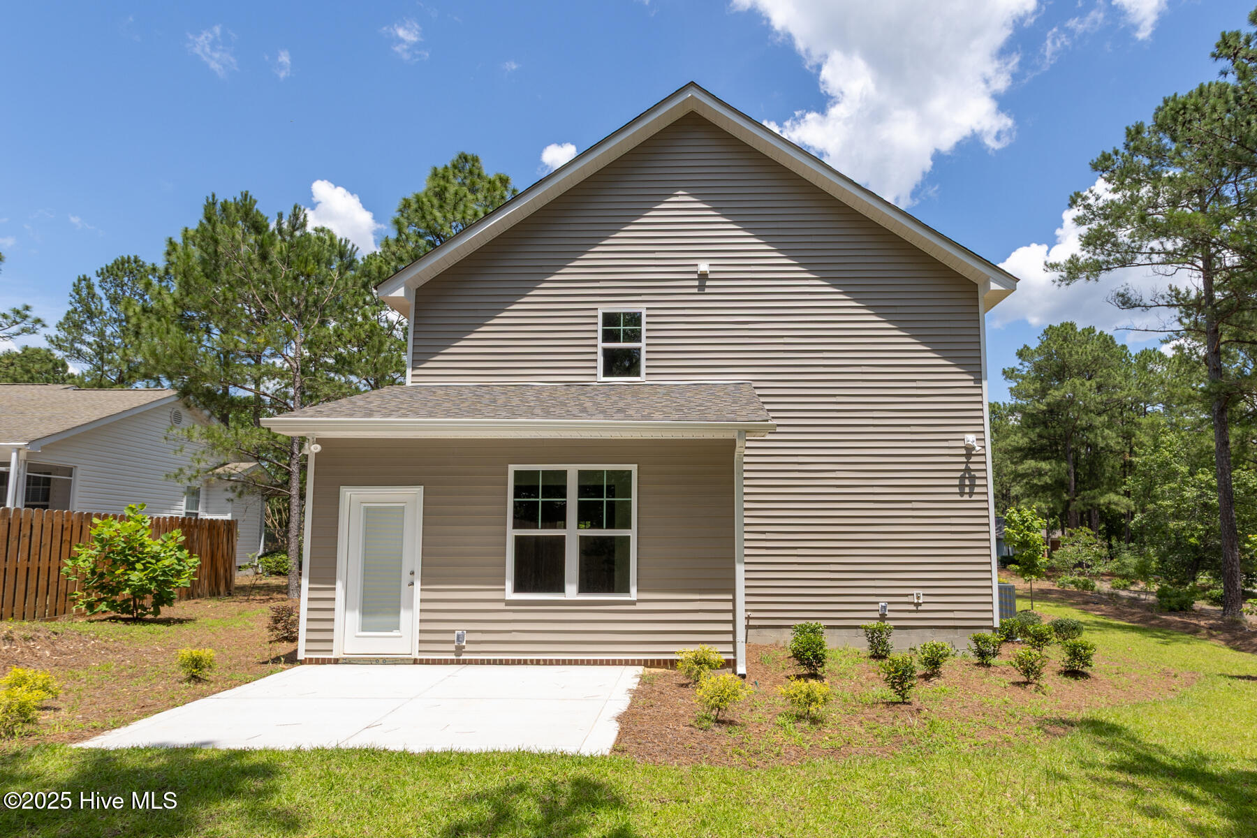 450 Spring Lake Drive Pinehurst, NC 28374 - Photo 26 of 30 back1