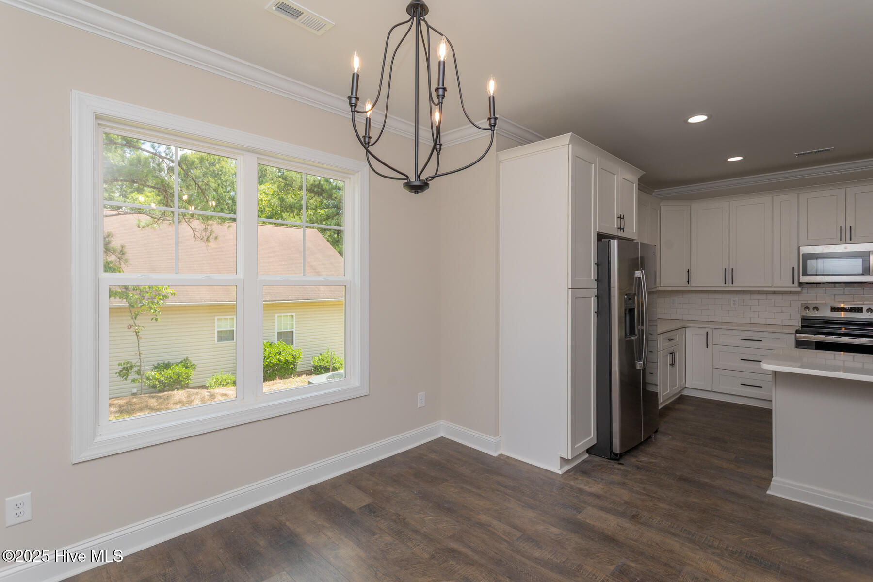 450 Spring Lake Drive Pinehurst, NC 28374 - Photo 7 of 30 dining3