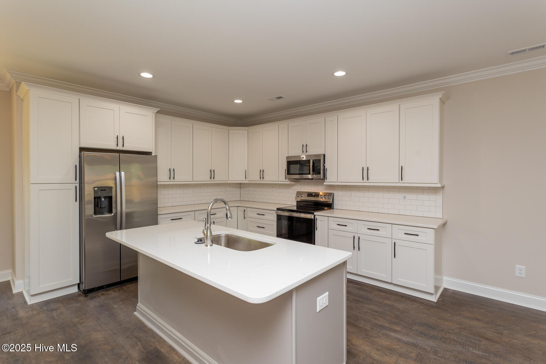 450 Spring Lake Drive Pinehurst, NC 28374 - Photo 9 of 30 kitchen2
