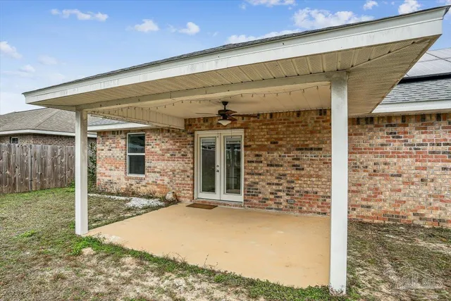 a view of a porch of the house
