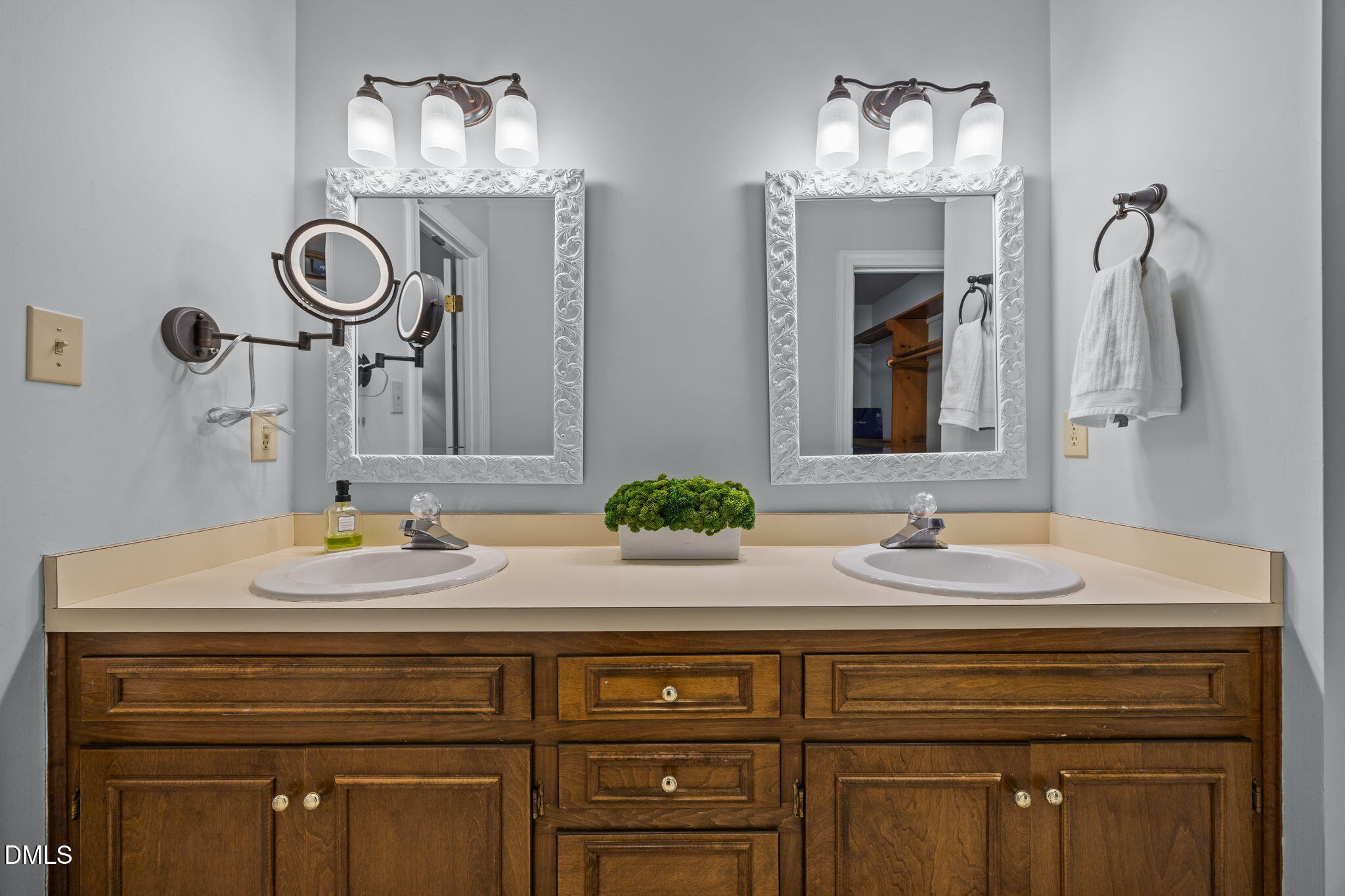 8309 Apple Orchard Way Raleigh, NC 27615 - Photo 24 of 49 46-web-or-mls-IMG_8191