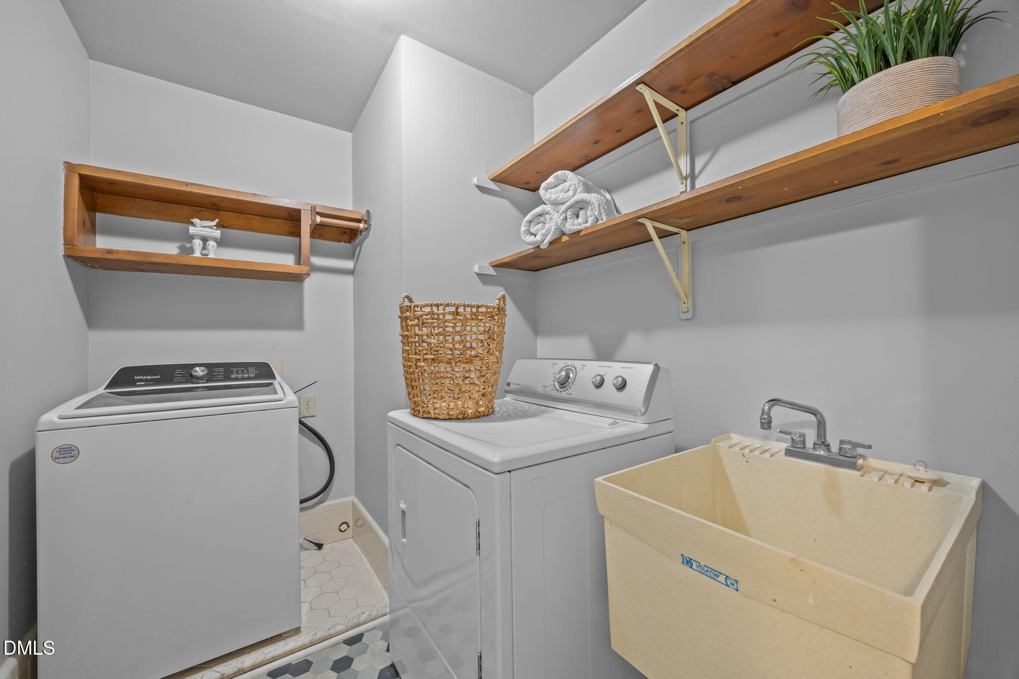 8309 Apple Orchard Way Raleigh, NC 27615 - Photo 31 of 49 53-web-or-mls-IMG_8254