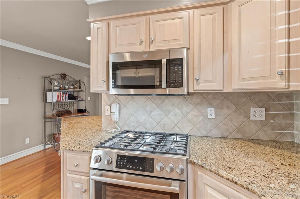 1024 Cantering Road High Point, NC 27262 - Photo 12 of 50 Gallery Image 12