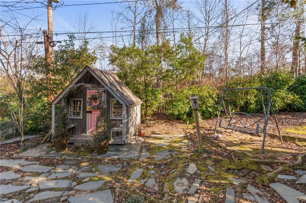 1024 Cantering Road High Point, NC 27262 - Photo 46 of 50 Gallery Image 46