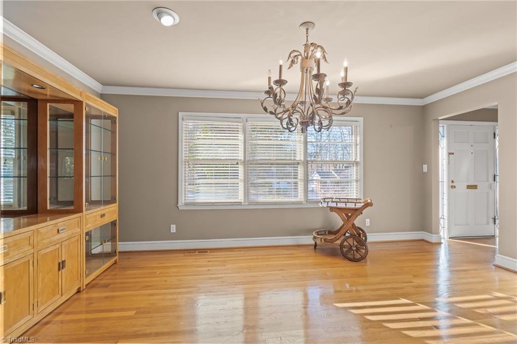 1024 Cantering Road High Point, NC 27262 - Photo 8 of 50 Gallery Image 8