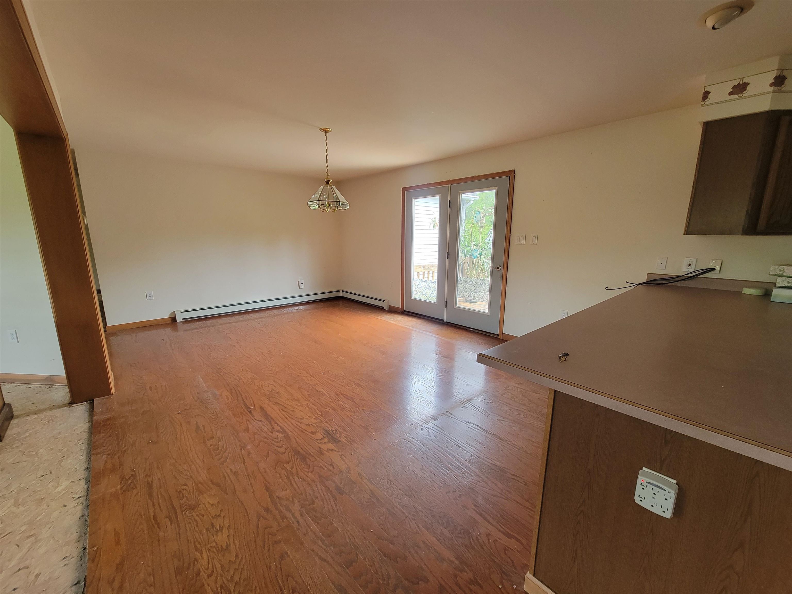 42 Chester Road Raymond, NH 03077 - Photo 10 of 34