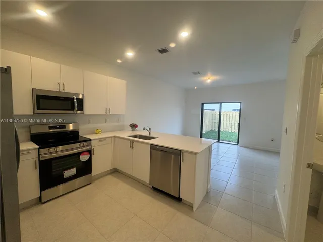 $2,790 | 12915 Southwest 231st Terrace, Miami, FL 33170
