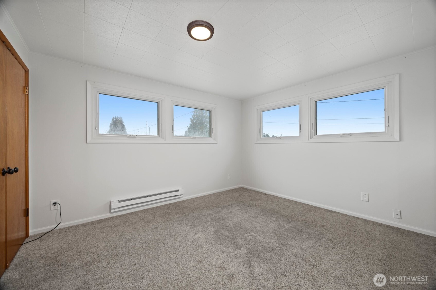 21275 Lafayette Road Sedro-Woolley, WA 98284 - Photo 15 of 40 an empty room with windows