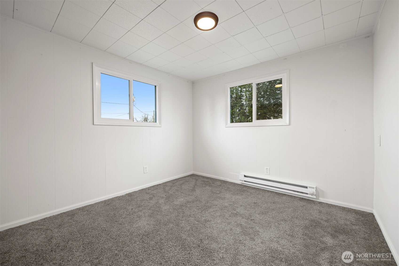 21275 Lafayette Road Sedro-Woolley, WA 98284 - Photo 20 of 40 an empty room with windows