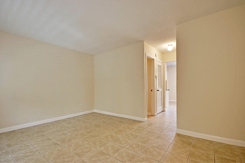 1426 Camp Road, Unit 23 Charleston, SC 29412 - Photo 7 of 15 DSC_0388_DSC_0392-copy