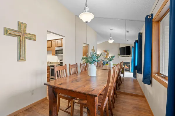$182,000 | 2644 Lake Ct Drive, Unit 31, Mounds View, MN 55112