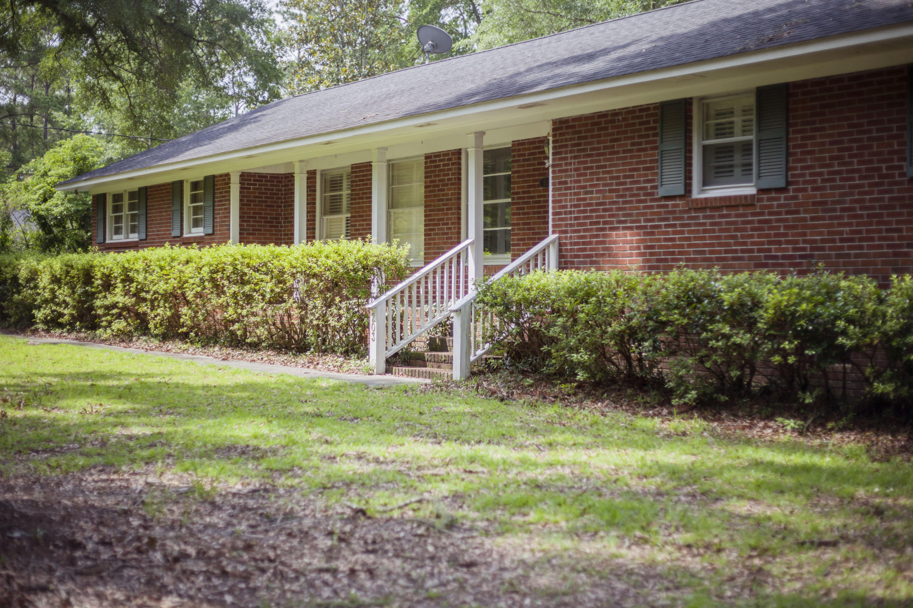 203 Lynnwood Road Walterboro, SC 29488 - Photo 1 of 63 203 Lynnwood Road-0004