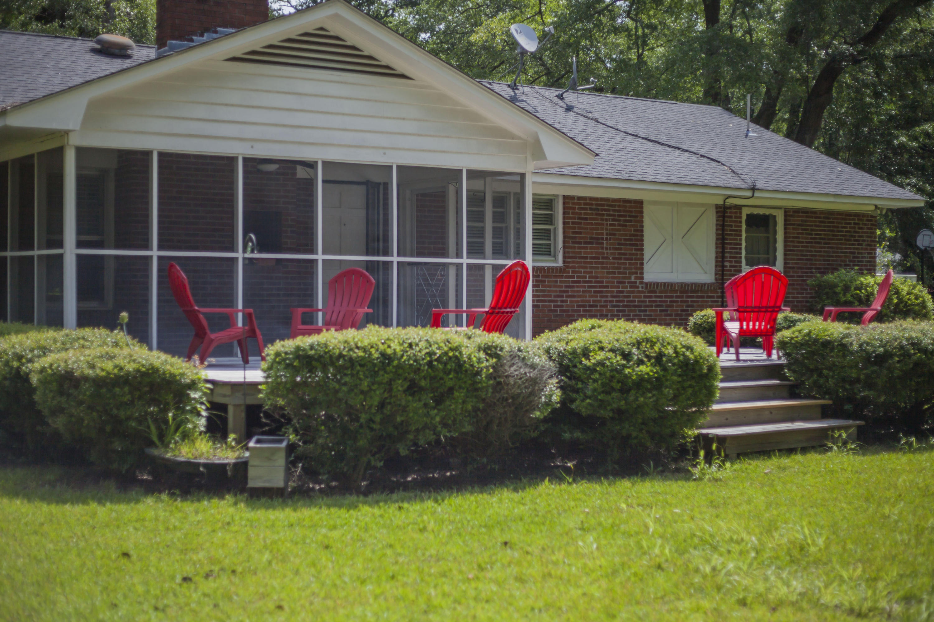 203 Lynnwood Road Walterboro, SC 29488 - Photo 5 of 63 203 Lynnwood Road-0007