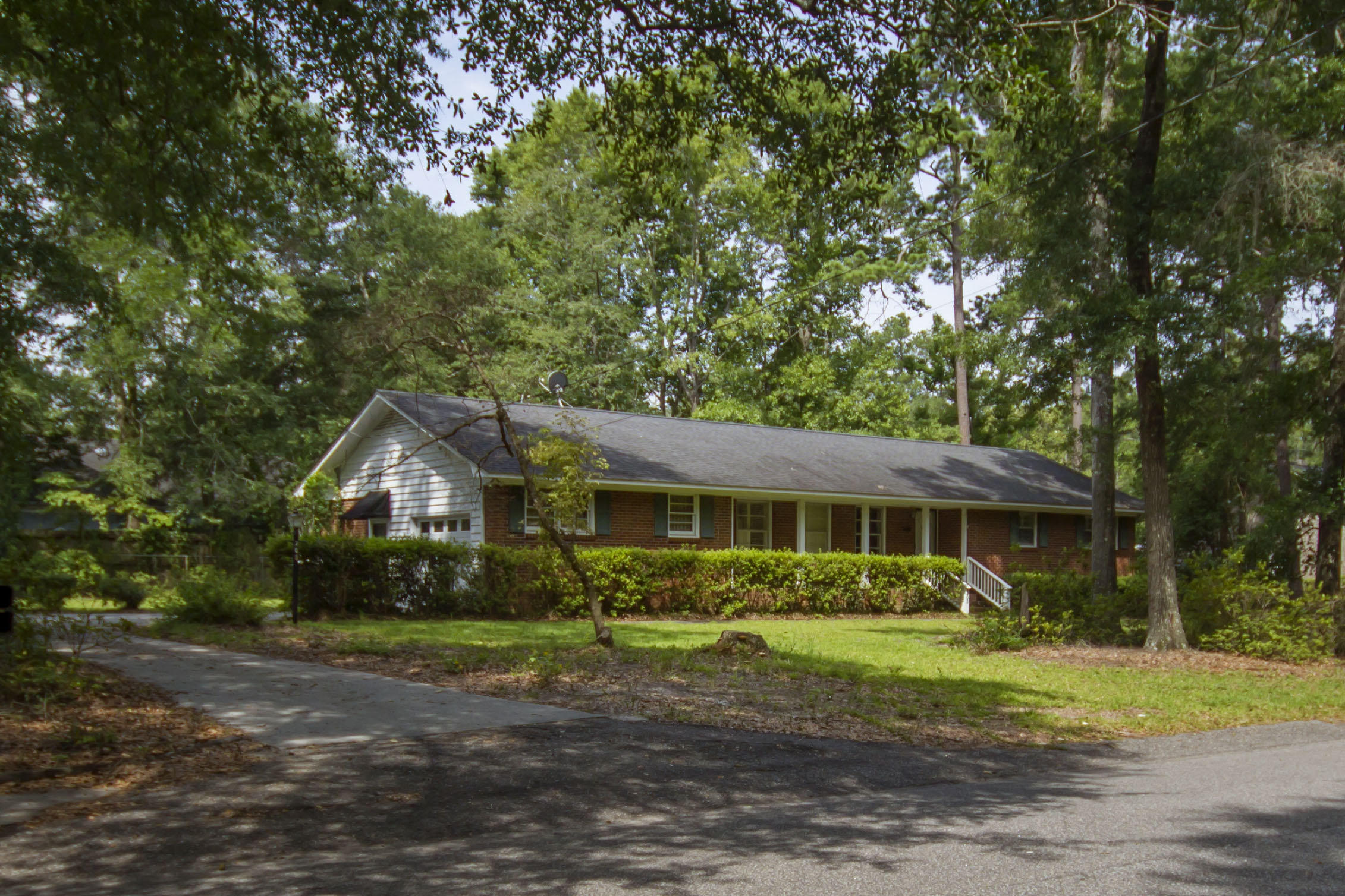 203 Lynnwood Road Walterboro, SC 29488 - Photo 9 of 63 203 Lynnwood Road-0024