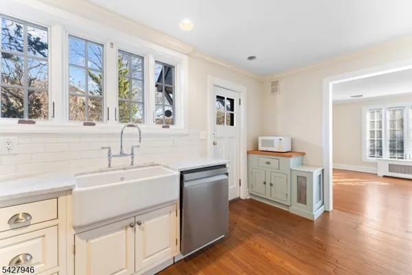 $6,000 | 57 Pomander Walk, Ridgewood, NJ 07450