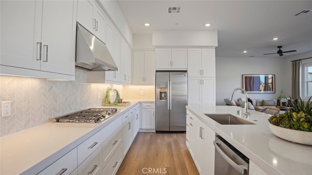 142 Billings Irvine, CA 92618 - Photo 2 of 34 Photos shown are of model only- not actual homesite.