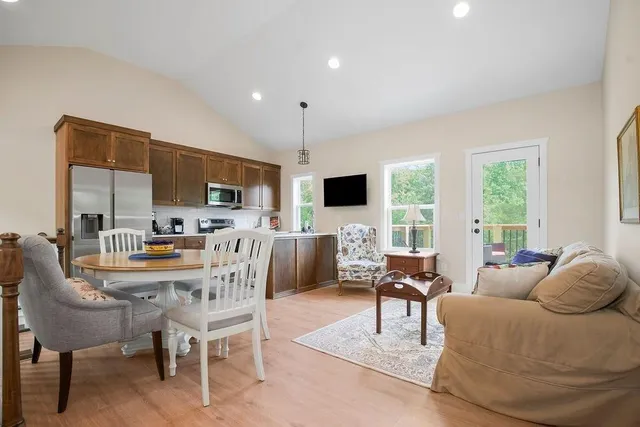 $254,900 | 34 South Lakeside Circle, Linn Valley, KS 66040