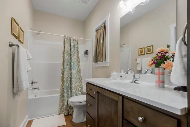 $254,900 | 34 South Lakeside Circle, Linn Valley, KS 66040