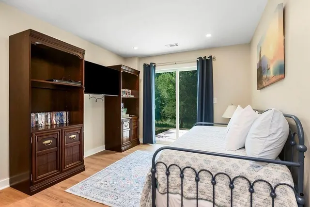 $254,900 | 34 South Lakeside Circle, Linn Valley, KS 66040