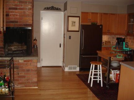 105 Elm Pleasant Ridge, MI 48069 - Photo 5 of 9 820931-4.JPG