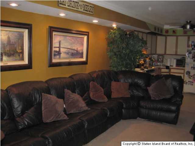 3434 Amboy Road Staten Island, NY 10306 - Photo 4 of 9 Additional Photo