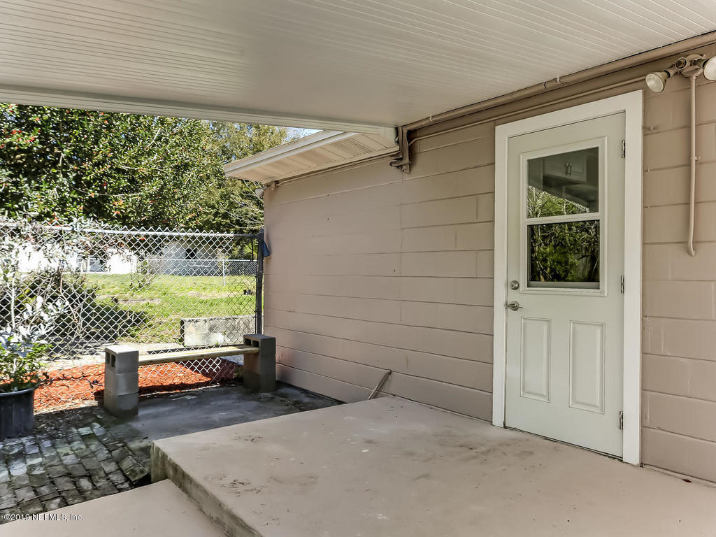 6723 Ector Road Jacksonville, FL 32211 - Photo 8 of 43 a view of a room with a large window