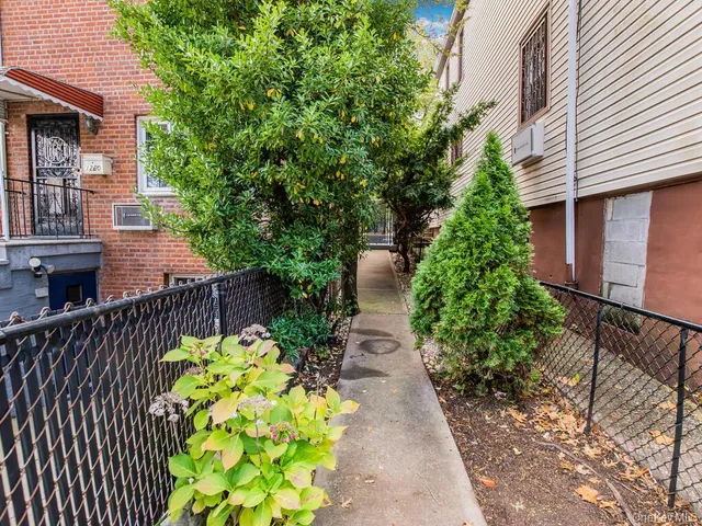 a view of a garden with flowers