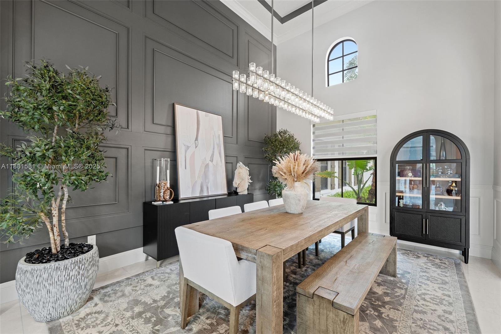 10501 North Camelot Circle Davie, FL 33328 - Photo 11 of 74