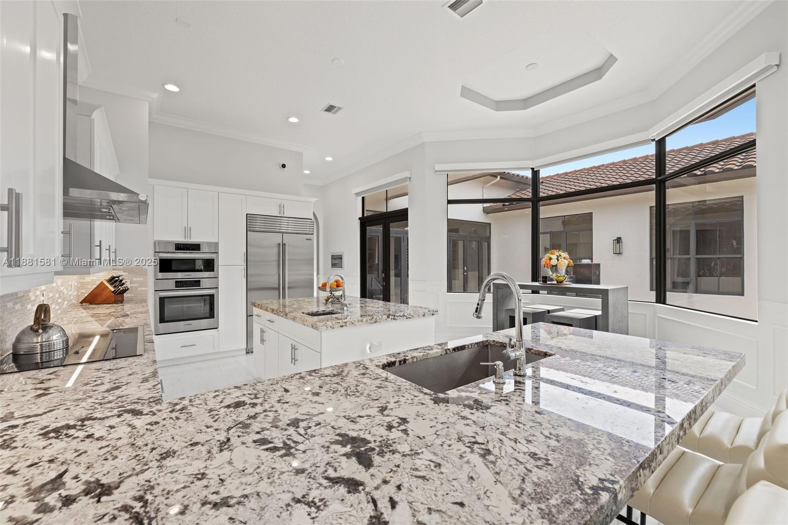 10501 North Camelot Circle Davie, FL 33328 - Photo 15 of 74