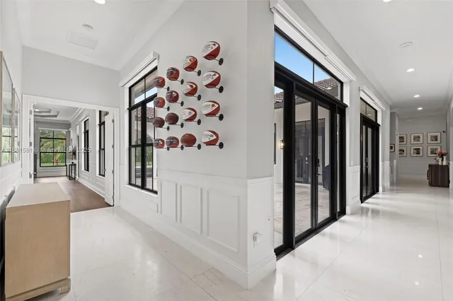 $2,625,000 | 10501 North Camelot Circle, Davie, FL 33328