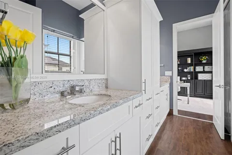 $2,735,000 | 10501 North Camelot Circle, Davie, FL 33328