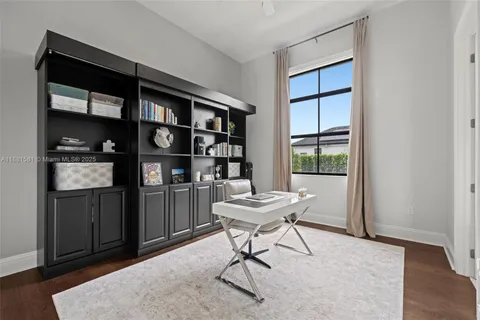 $2,735,000 | 10501 North Camelot Circle, Davie, FL 33328