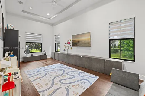 $2,735,000 | 10501 North Camelot Circle, Davie, FL 33328