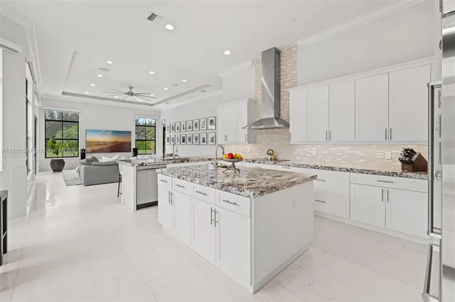 $2,625,000 | 10501 North Camelot Circle, Davie, FL 33328