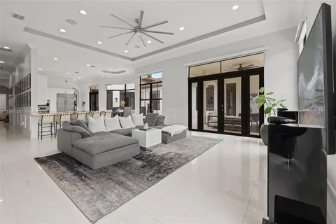 $2,735,000 | 10501 North Camelot Circle, Davie, FL 33328