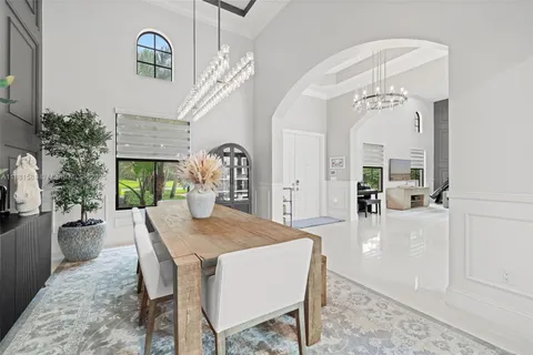 $2,735,000 | 10501 North Camelot Circle, Davie, FL 33328