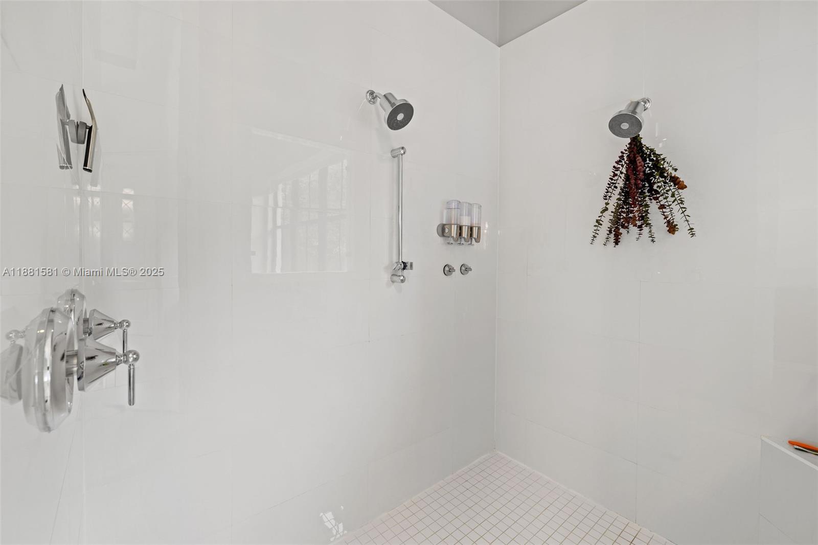 10501 North Camelot Circle Davie, FL 33328 - Photo 48 of 74