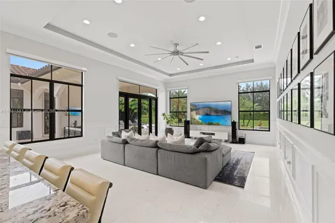 $2,735,000 | 10501 North Camelot Circle, Davie, FL 33328