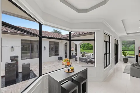 $2,735,000 | 10501 North Camelot Circle, Davie, FL 33328