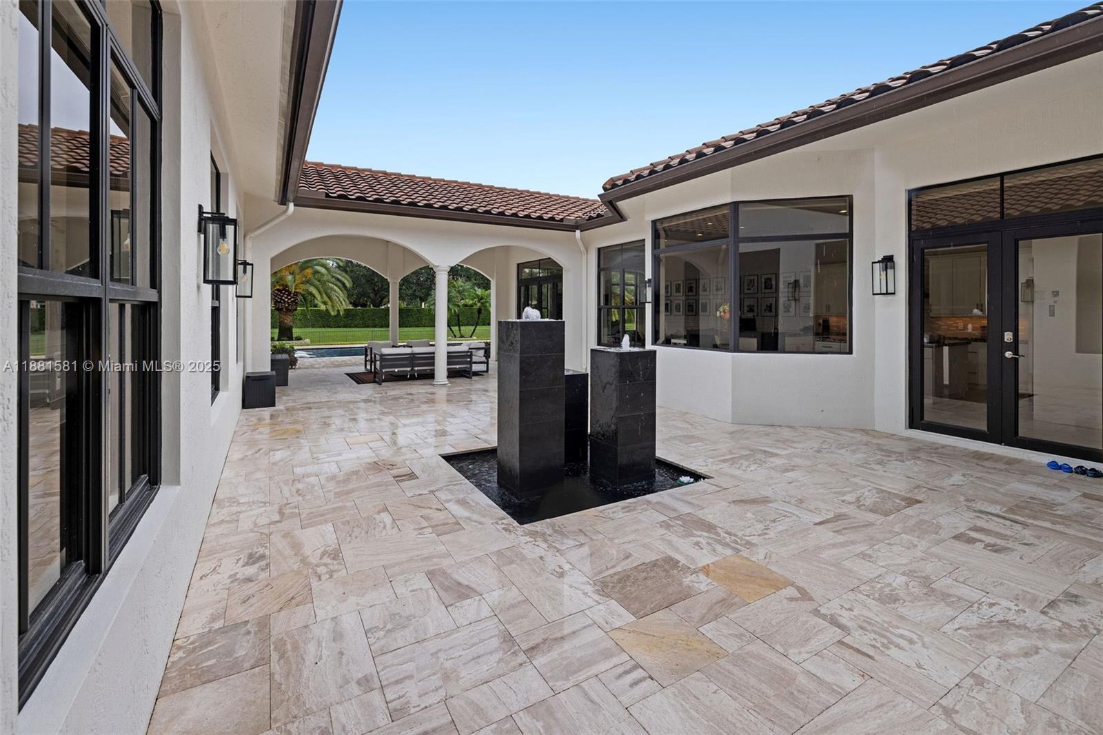 10501 North Camelot Circle Davie, FL 33328 - Photo 6 of 74