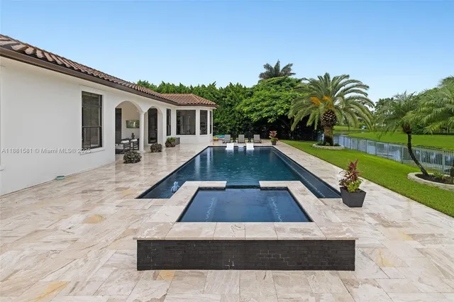 $2,625,000 | 10501 North Camelot Circle, Davie, FL 33328