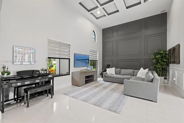 $2,625,000 | 10501 North Camelot Circle, Davie, FL 33328