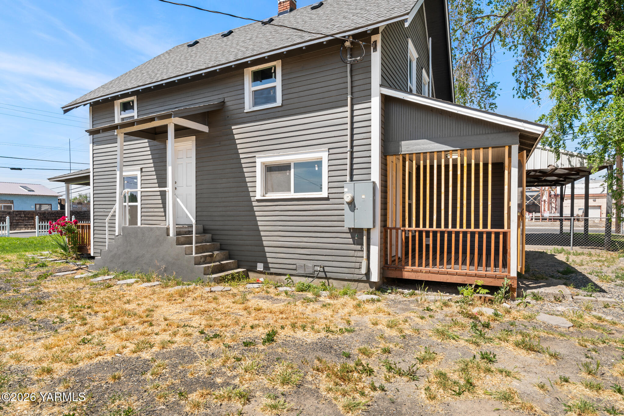 503 Grandridge Road Grandview, WA 98930 - Photo 4 of 32 DSM00360