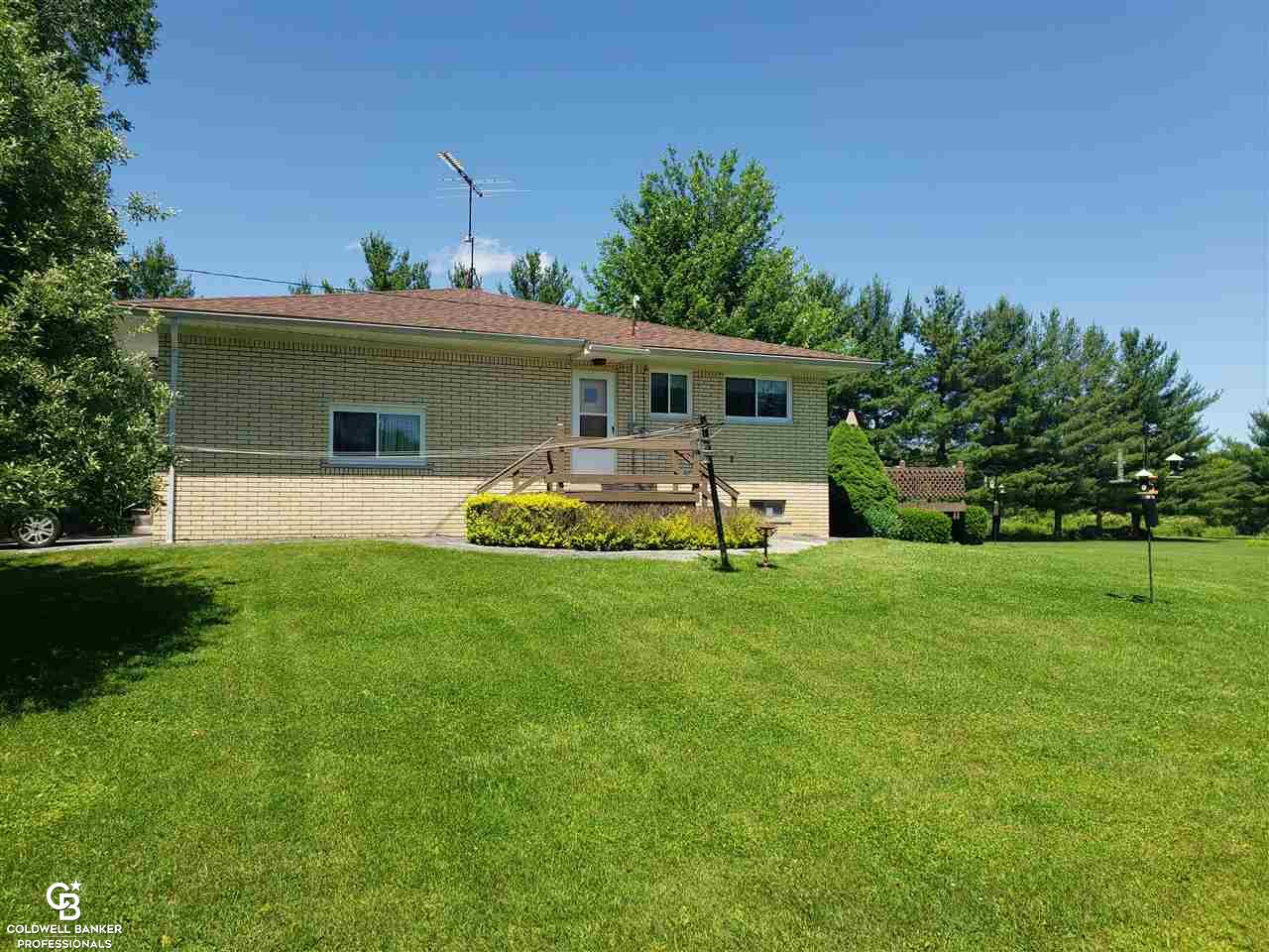 5200 Kilgore Road Avoca, MI 48006 - Photo 27 of 29 Side View House