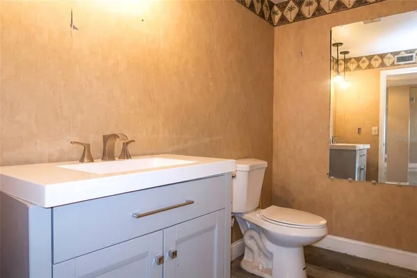 $695,800 | 303 Lagoon Drive, Palm Harbor, FL 34683