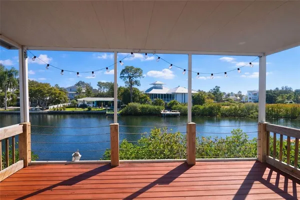 $695,800 | 303 Lagoon Drive, Palm Harbor, FL 34683