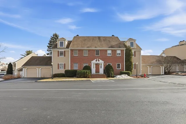 $525,000 | 11 Weatherly Drive, Unit 11, Salem, MA 01970