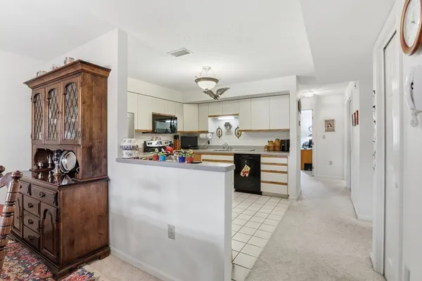 $475,000 | 11 Weatherly Drive, Unit 11, Salem, MA 01970