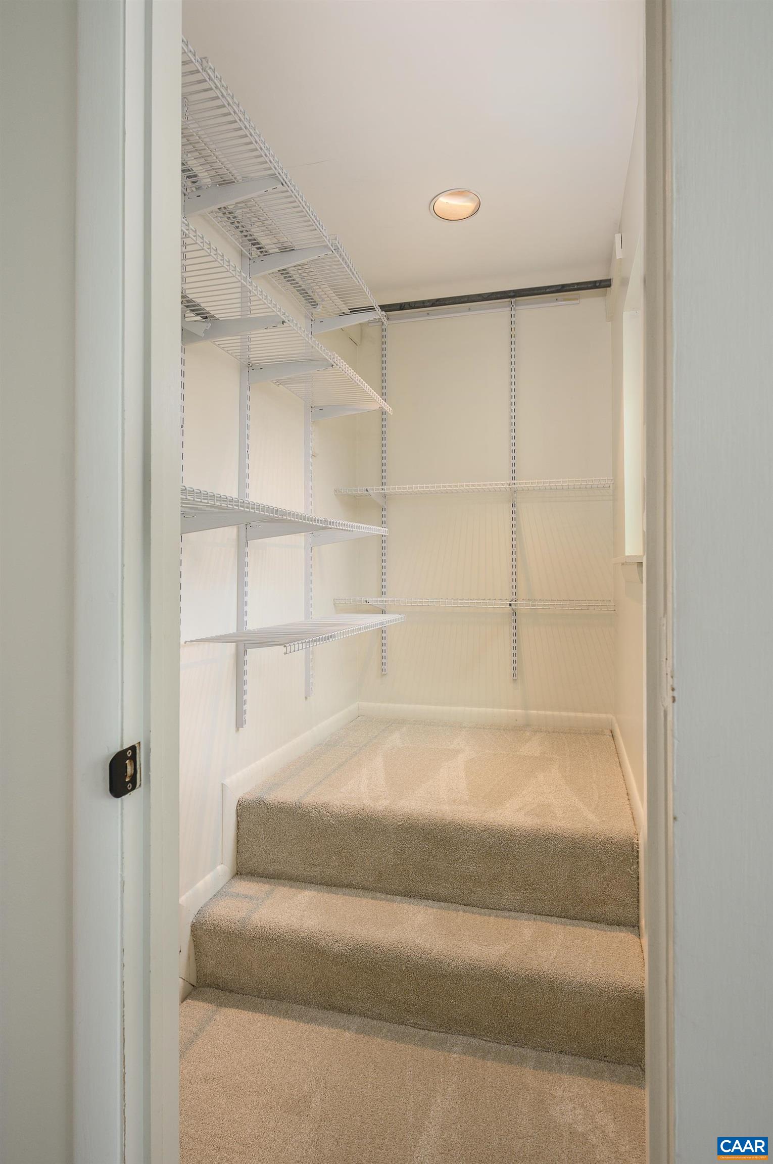 1207 Chatham Ridge Charlottesville, VA 22901 - Photo 12 of 24 Gallery Image 12